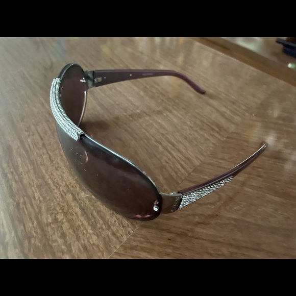 Valentino Sunglasses with Swarovski crystals - Picture 4 of 6